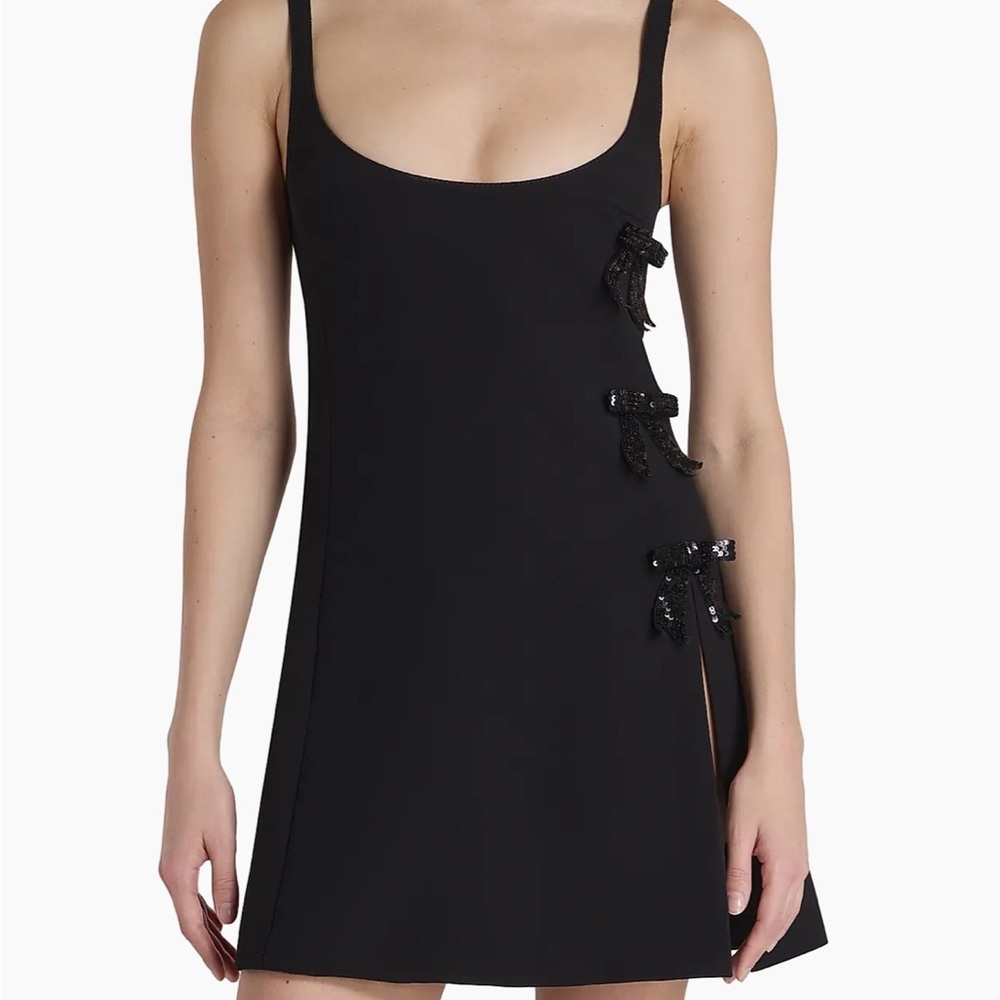 NWT Giambattista Valli
Sequin Bow Minidress in a size 46 IT